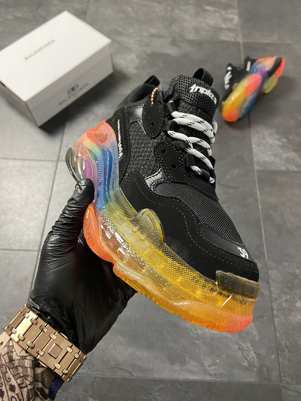 Balenciaga triple s sales clear sole rainbow