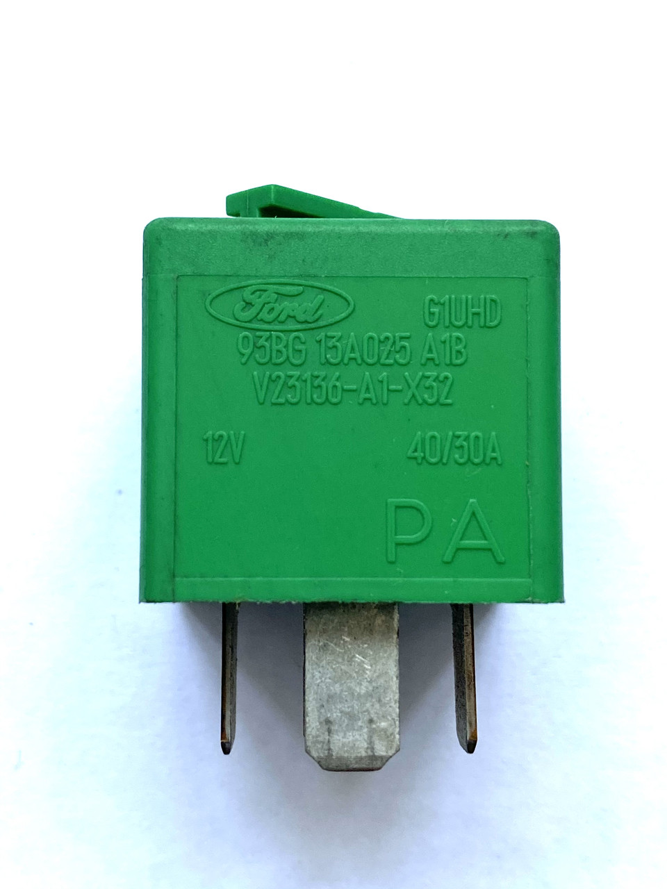 Автомобільне реле Ford V23136-A1-X32 / 13A025A1B /12V 40/30A