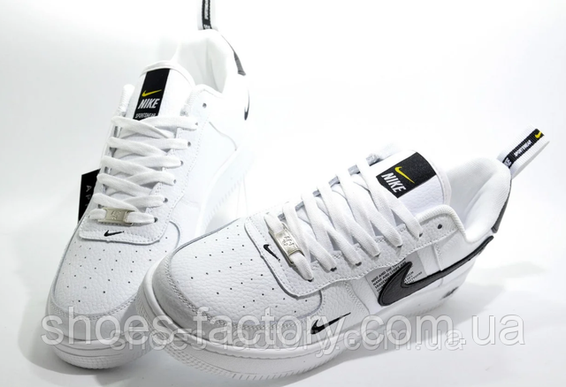 білі кросівки Найк фото білі кросівки Найк фото