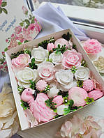 Букет роз из мыла в коробке (набор мыла ручной работы)