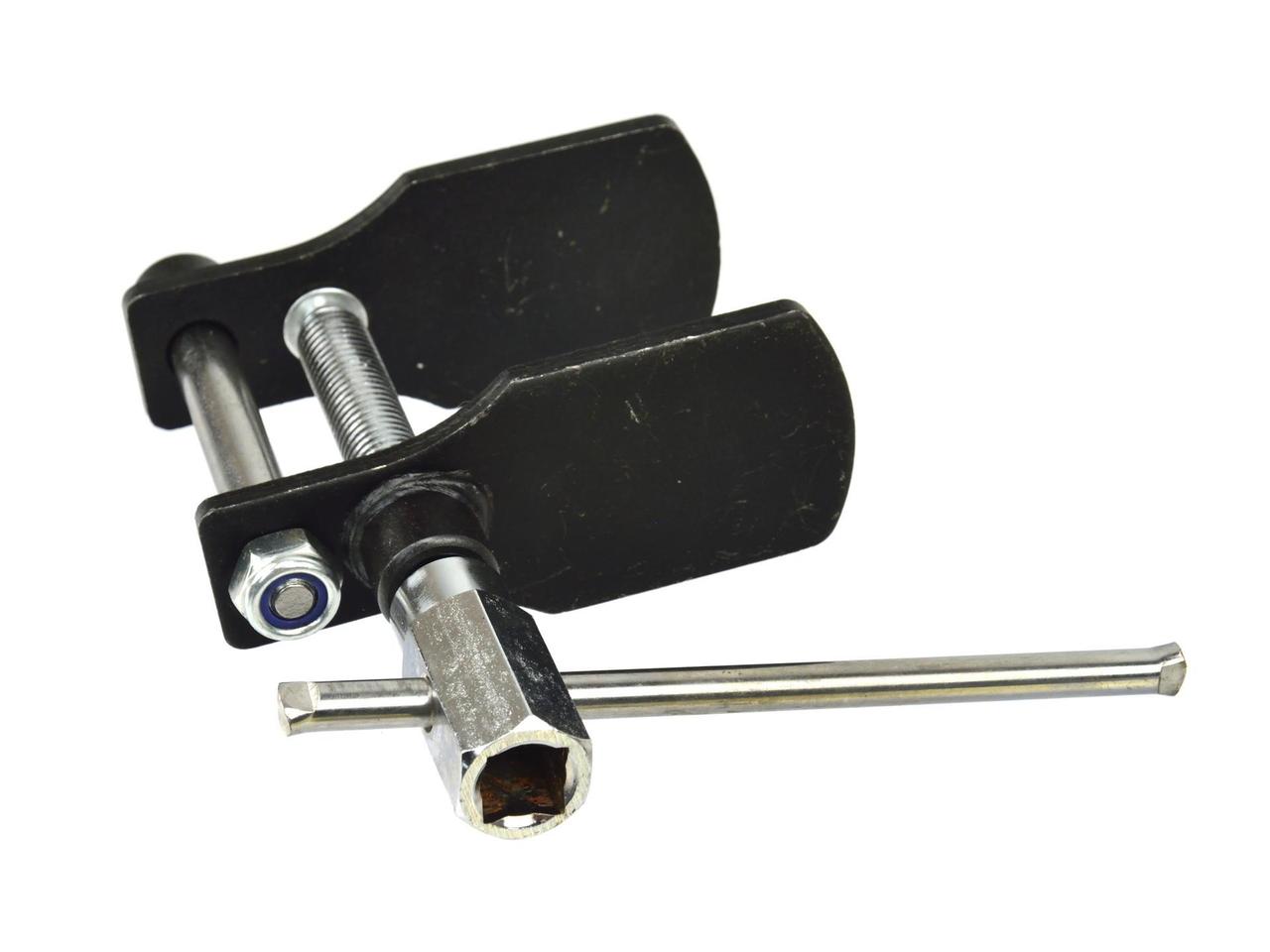 Ключ для сжатия разжатия тормозных колодок GEKO G02534 - фото 3 - id-p1365397599