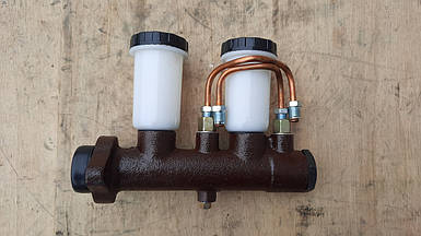 3151-3505010-00 Циліндр гальмівний головний з бачками без сигн.уст УАЗ 452,469