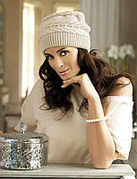 Класична тепла в'язана зимова шапка Julia від Kamea Польща.