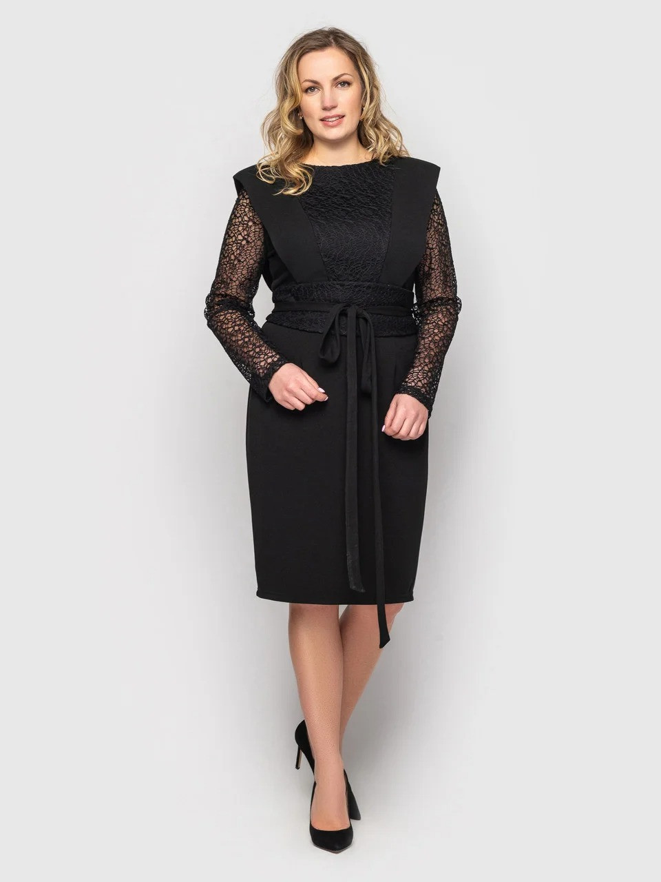 Цікаве повсякденне чорне плаття з гіпюром, великі розміри від 50 до 56
