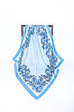 Хустка жіночий легкий атласний прикрашена витонченим орнаментом з турецькими огірками колір синій, фото 3