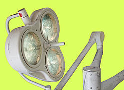 Подвійний операційний світильник Heraeus HANAULUX London Duo Surgical Lights