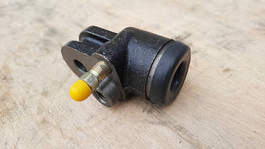 469-3501041-01 Циліндр гальмівний передній лівий УАЗ 452, 469