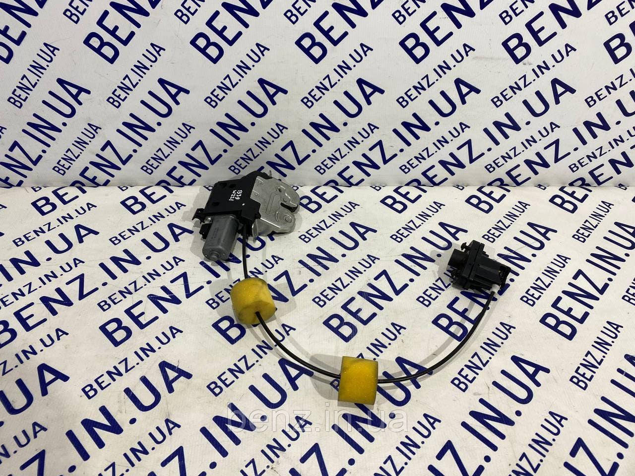 Замок кришки багажника Mercedes W221 A2217500085, фото 1