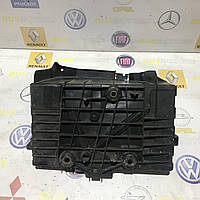 Полка под аккумулятор Renault Kangoo 2009- 8200870492