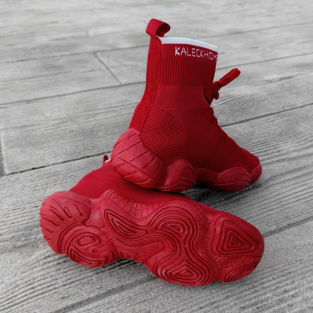 Balenciaga store yeezy 500