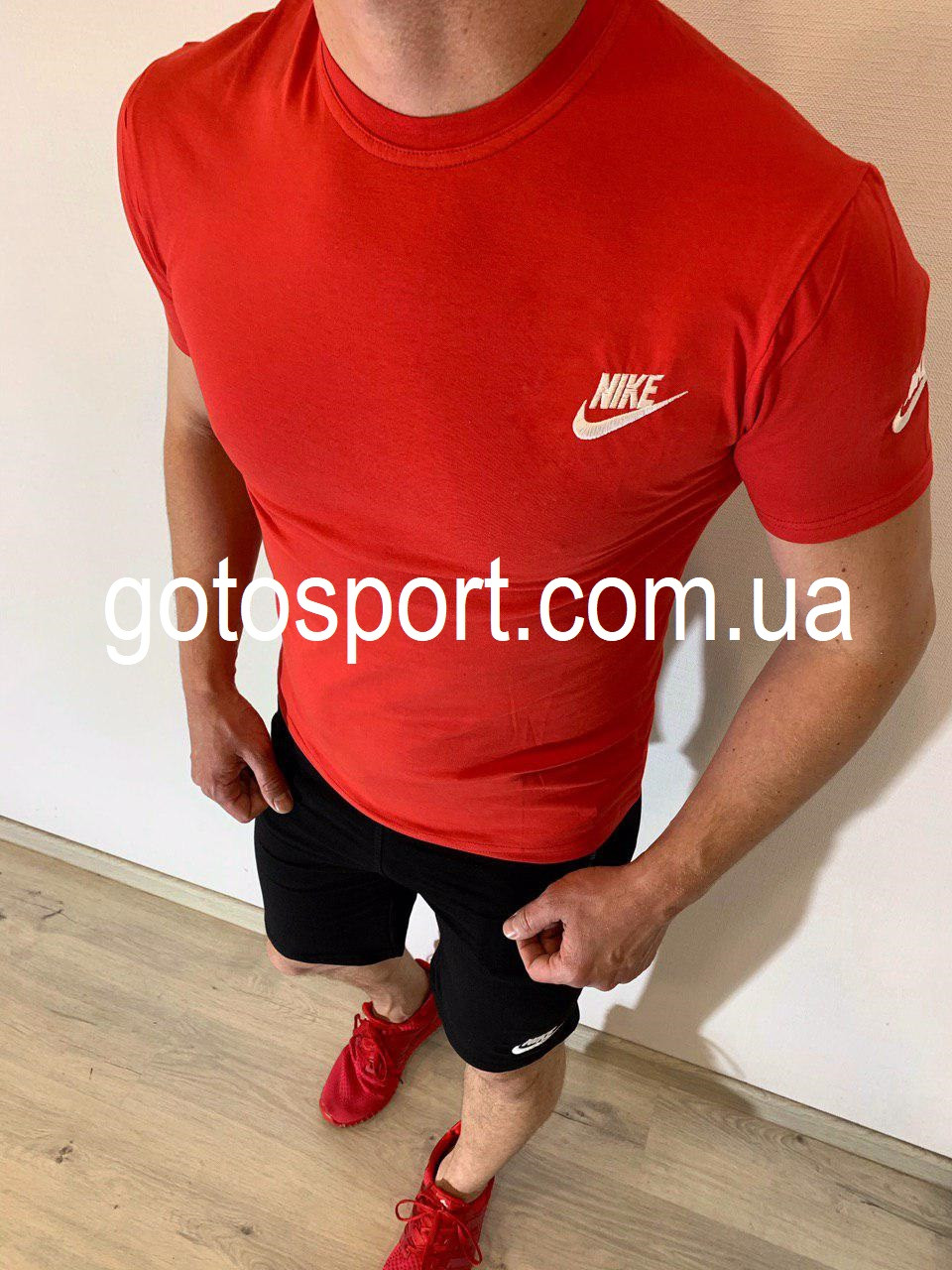 Чоловічий спортивний костюм (футболка і шорти) Nike Confrontation Red