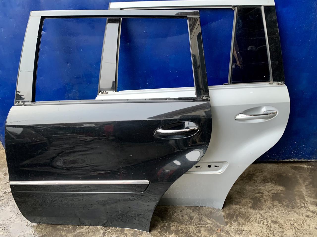 Дверь задняя чёрная Mercedes GL X164 двери задние черные Мерседес ГЛ 164 2006 2007 2008 2009 2010 2011 2012