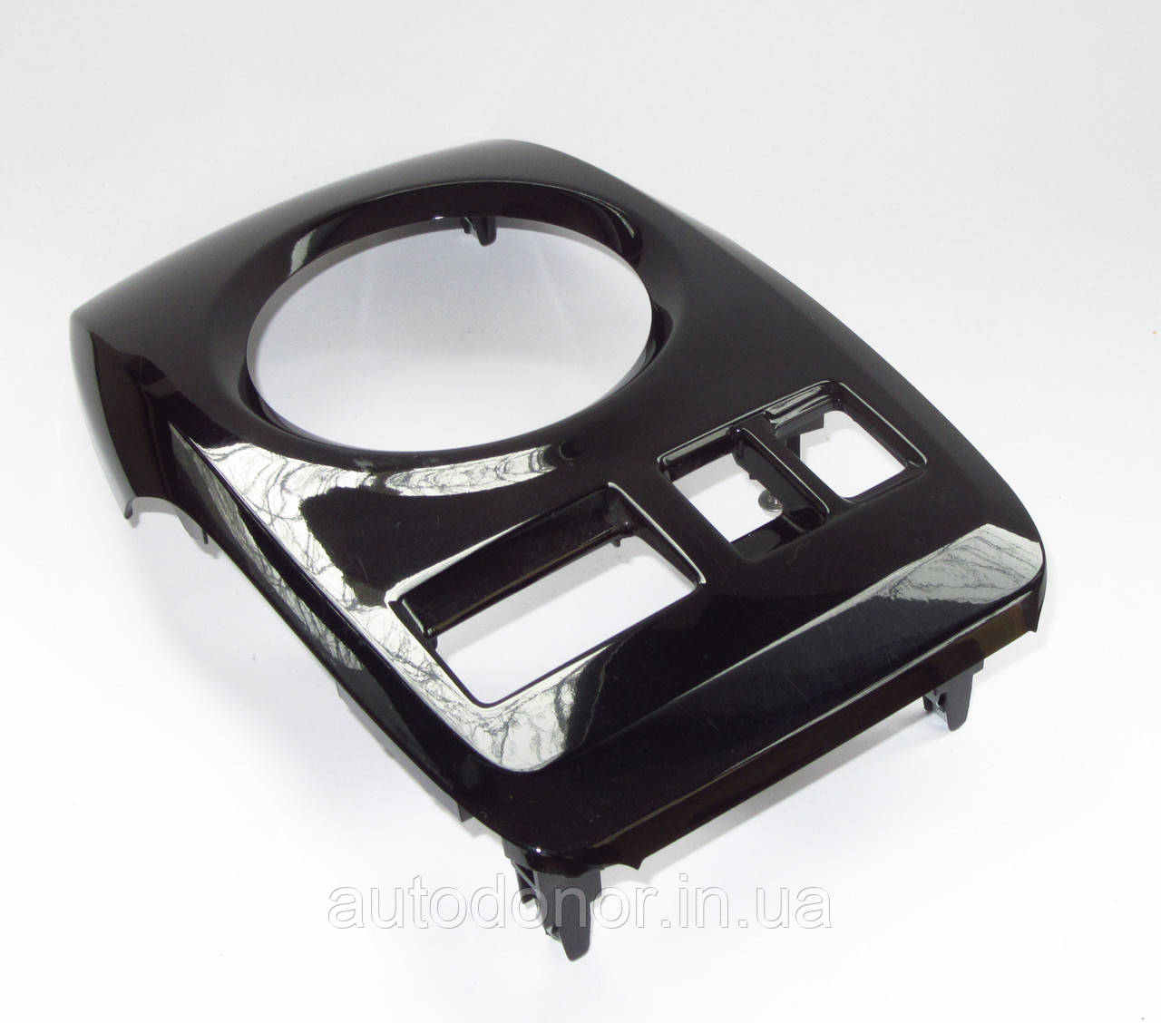 Накладка шифтера КПП Nissan Leaf ZE1 (18-) 9691-55SA1A