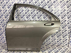 Двері задні ліві Mercedes W221 A2217300305