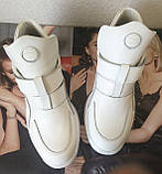 Philipp Plein весна 2024! Жіночі білі снікерси черевики Філіп плейн на танкетці з липучками, фото 9