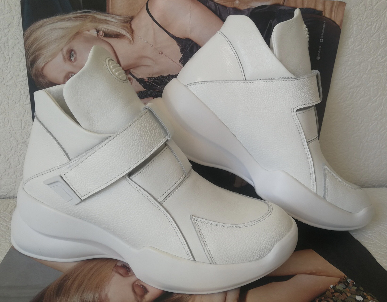 Philipp Plein весна 2024! Жіночі білі снікерси черевики Філіп плейн на танкетці з липучками