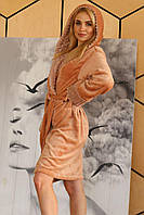 Красивый женский короткий махровый халат с капюшоном бежевый (Nude)