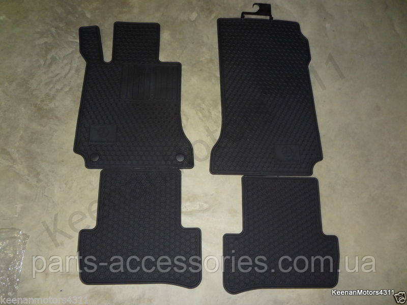 Mercedes C C-Class W204 2007-2014 килимки в салон гумові чорні передні задні Ковіри Нові Оригінал