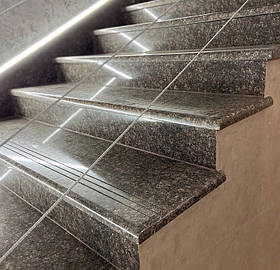 Сходи із граніту