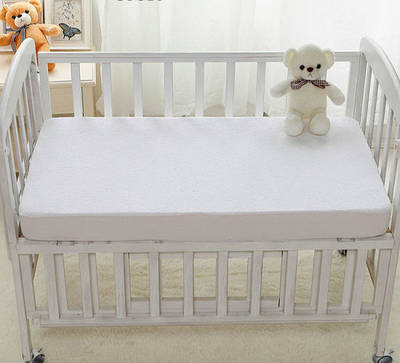 Наматрацник дитячий водонепроникний 60*140 см, на єластичній гумці по периметру, з бортом