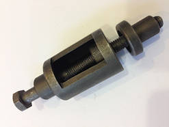 Знімач сайлентблоків двигуна.