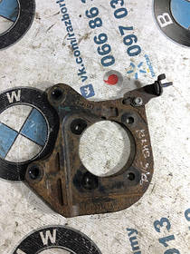 Кронштейн маточини CHEVROLET