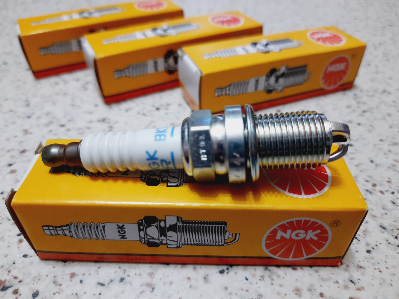 Свечи Зажигания NGK BKUR6ETB Lacetti 1,8 (LDA), Nubria 1,8, Epica 2,0 ...