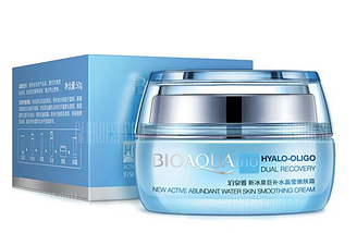 Крем для обличчя з олігомером гіалуронової кислоти BioAqua Hyalo-Oligo Cream