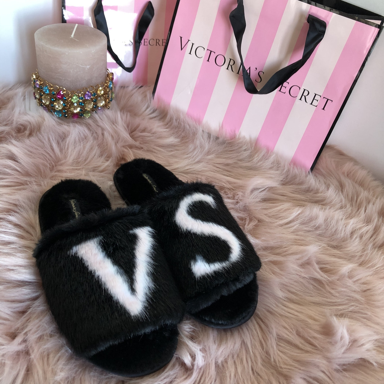 Тапочки домашні Victoria's Secret! Розмір - S (35-37р), чорні