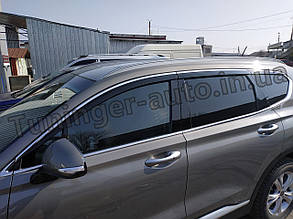 Дефлектори вікон, вітровики з хром молдингом Hyundai Santa Fe 2018 - 6шт. (D983/AutoClover)