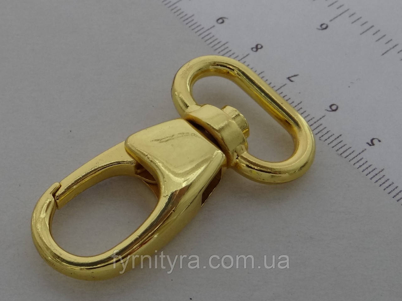 Карабін 082 золото 22 мм