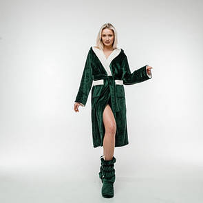 Жіночий теплий халат з капюшоном+ махрові чобітки. Колір смарагд + молочний