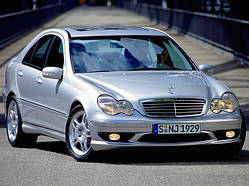 Лобове скло на MERCEDES W203 C-CLASS