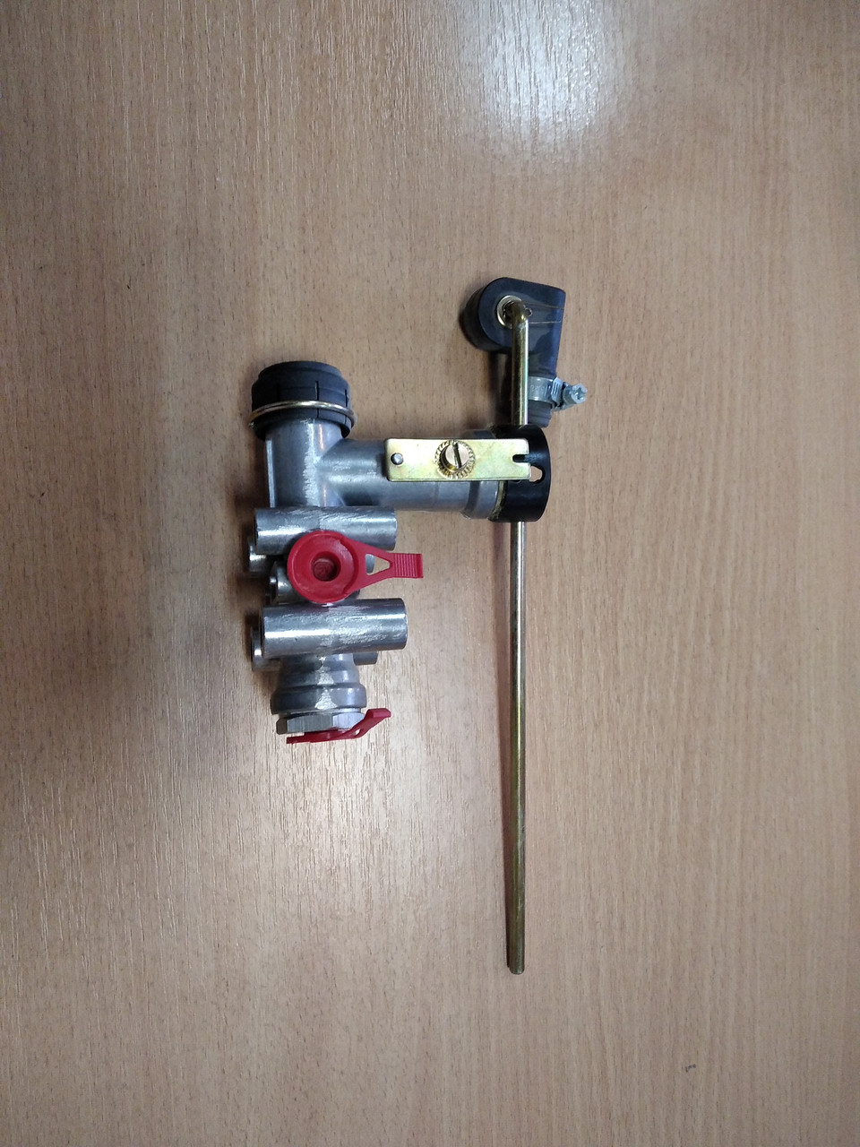Клапан Уровня Пола WABCO 4640060020 SV1307, 3 Выхода, с Тяжкой ...