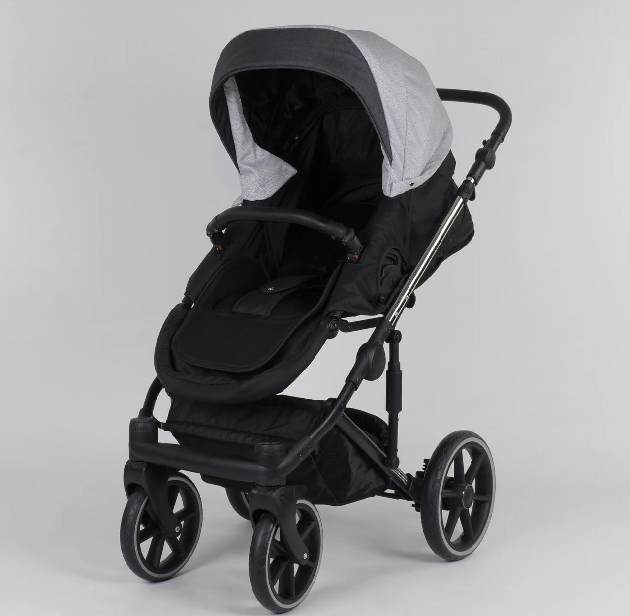 Дитяча коляска 2 в 1 Expander EXEO EX-21002 (1) колір Silver, тканина з водовідштовхувальним просоченням