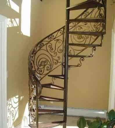 Гвинтові драбини металеві