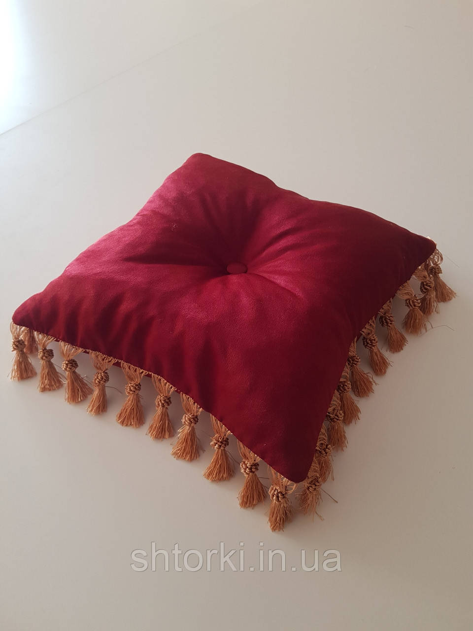 Подушка для декору Firanka Handmade королівська з бахрамою 40х40см 1шт, бордова (п_0172)