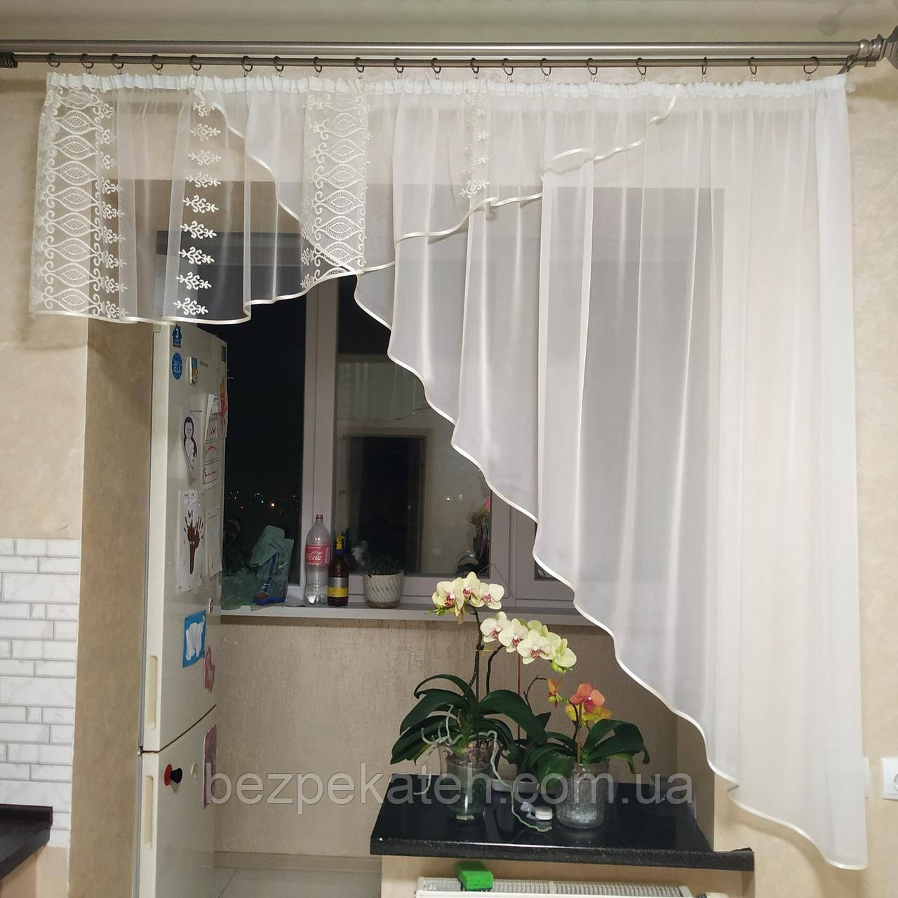 Гарна тюль на кухню. Готова кухонна тюль. Стильна тюль для кухні. Готова коротка тюль. Тюль у кухню.