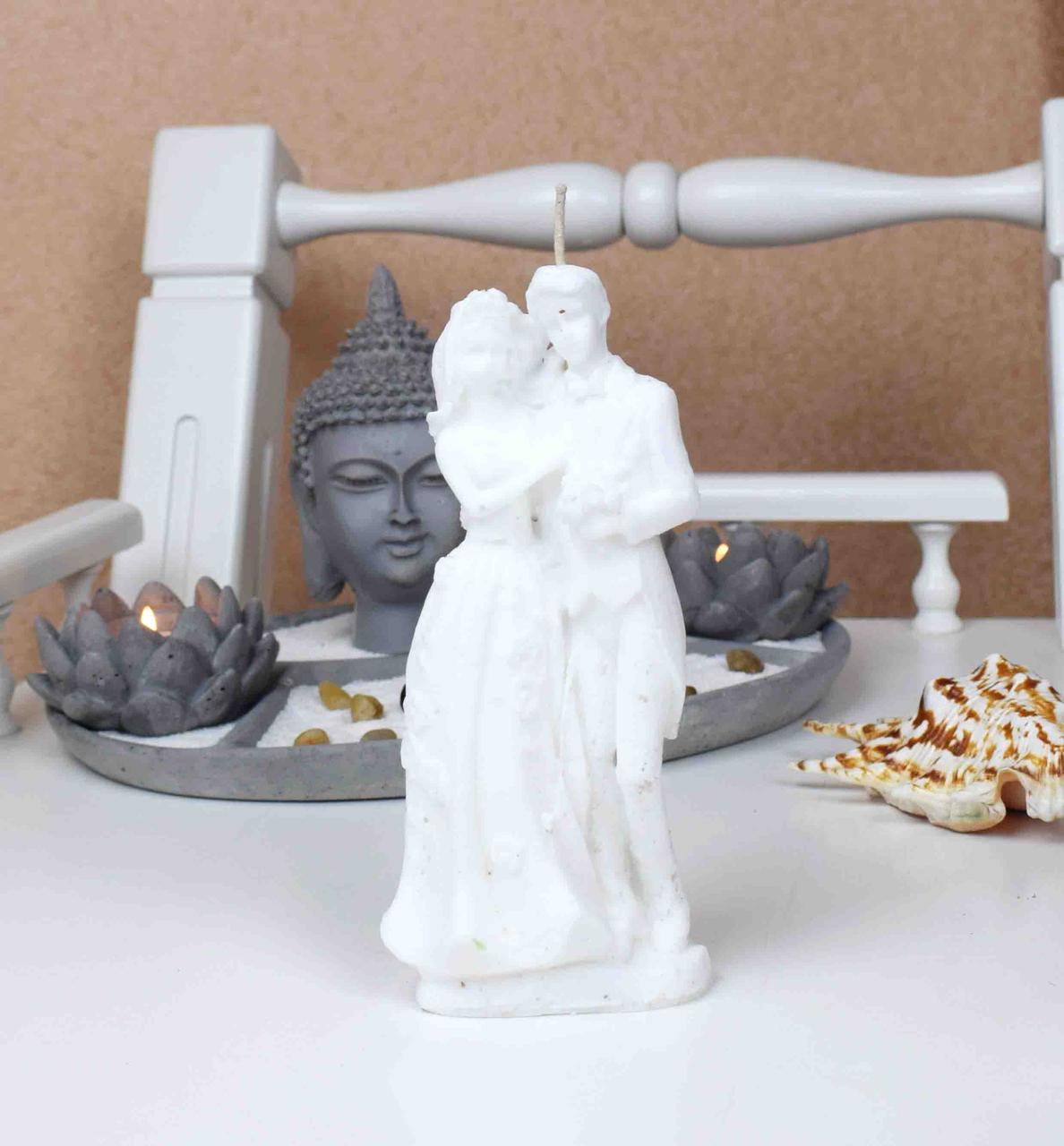 Свічка "Наречений і Наречена". Колір: Білий Висота: 17см. Матеріал:Парафін.