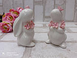 Статуетка із кераміки "Кролик з квітами" h 10 см, фото 6