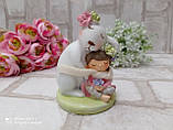 Статуетка із кераміки "Кролик з дівчинкою" h 11 см, фото 2