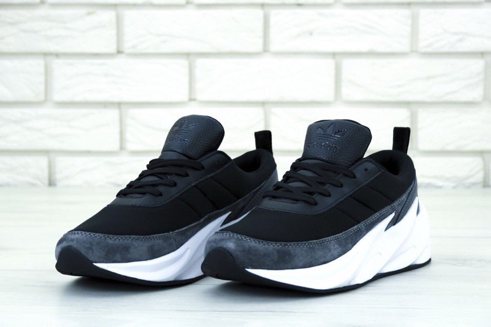Чоловічі сірі Кросівки Adidas Sharks