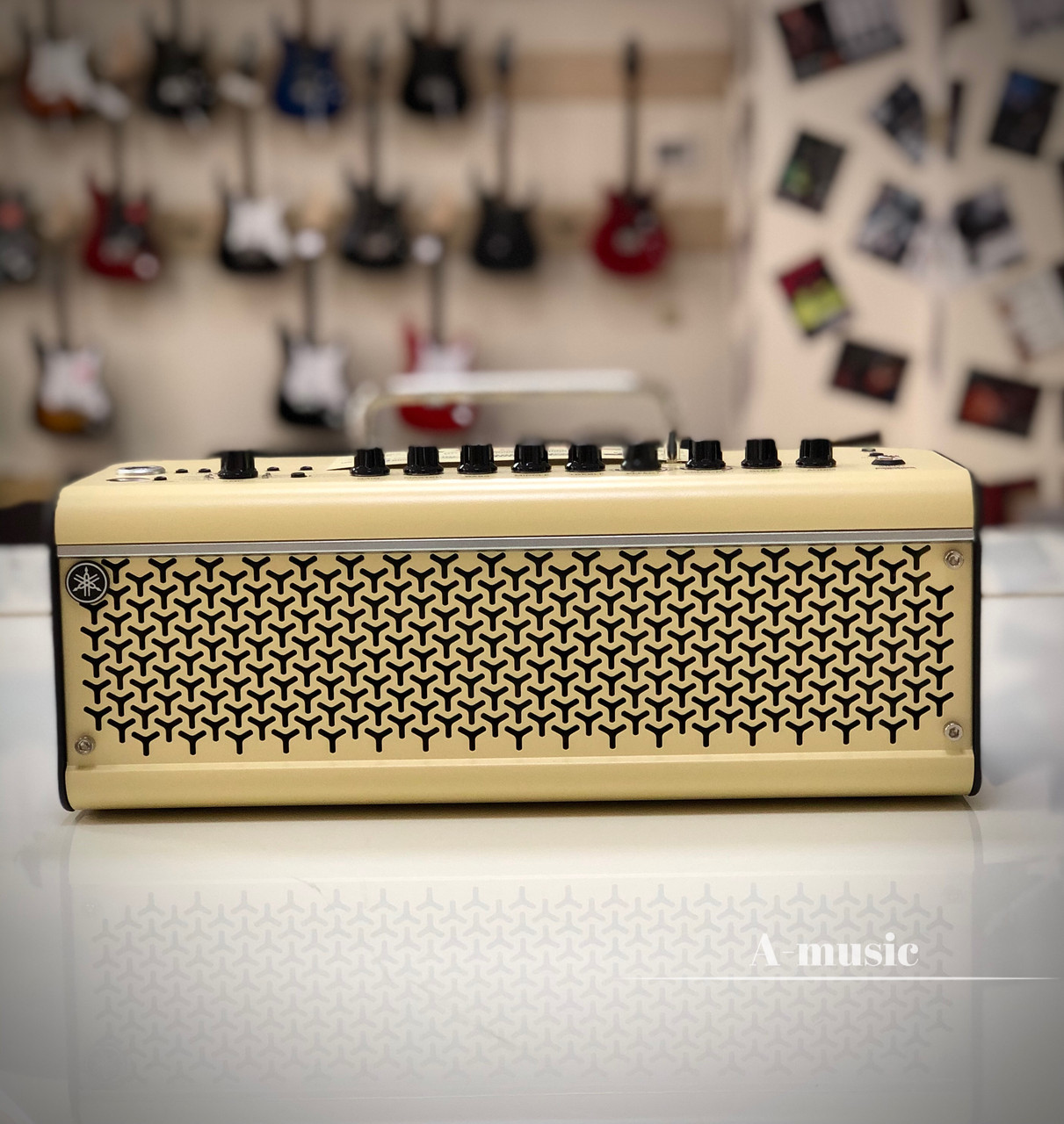 Гітарний комбопідсилювач Yamaha THR30II Wireless