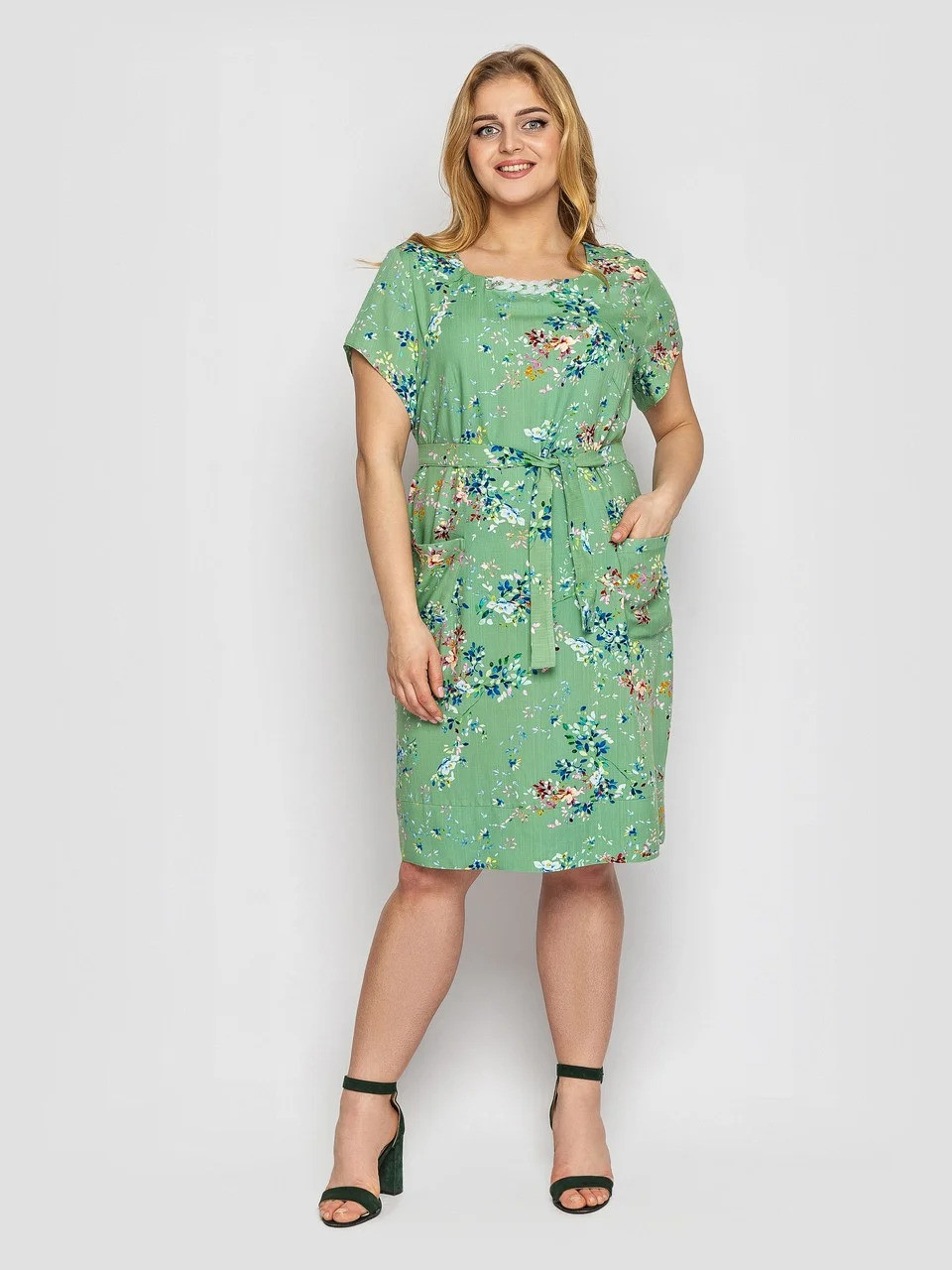 Льняное женское платье с коротким рукавом на лето цвет фисташка, большие размеры от 52 до 58 - фото 5 - id-p1373583053