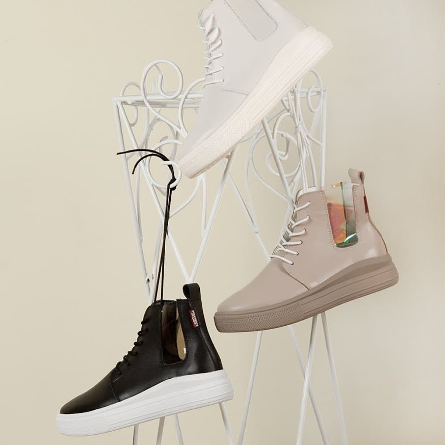 Жіночі шкіряні черевики хайтопи із силіконовими вставками Dew-2 демісезонні, фото 1