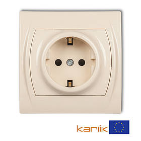 Розетка 1-а із заземленням, шторками Karlik LOGO 1LGP-1sp бежева внутрішня 16А 250В (у зборі з рамкою)