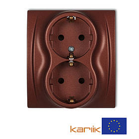 Розетка 2-а із заземленням, шторками Karlik LOGO 9LGP-2sp коричневий металік внутрішня 16А 250В (у зборі з рамкою)