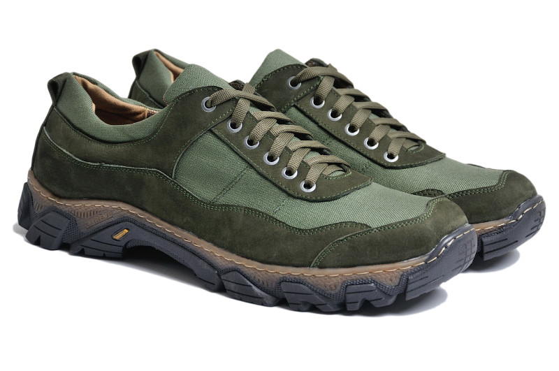 Чоловічі шкіряні кросівки великих розмірів Taurus Olive 575