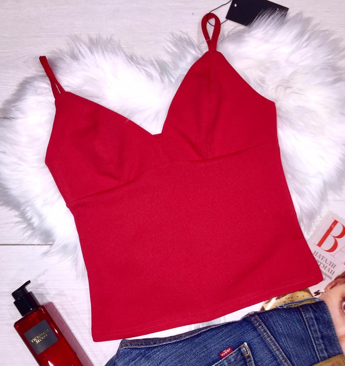 Червона майка жіноча, стильний жіночий одяг.