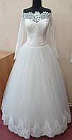 Нежное белое свадебное платье с кружевом и длинными рукавами, размер 48, б/у